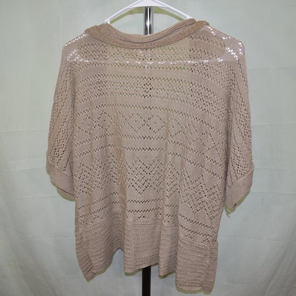 Intriguing Threads Acrylic Cardigan Beige 2X Short Sleeve - Picture 3 of 8
